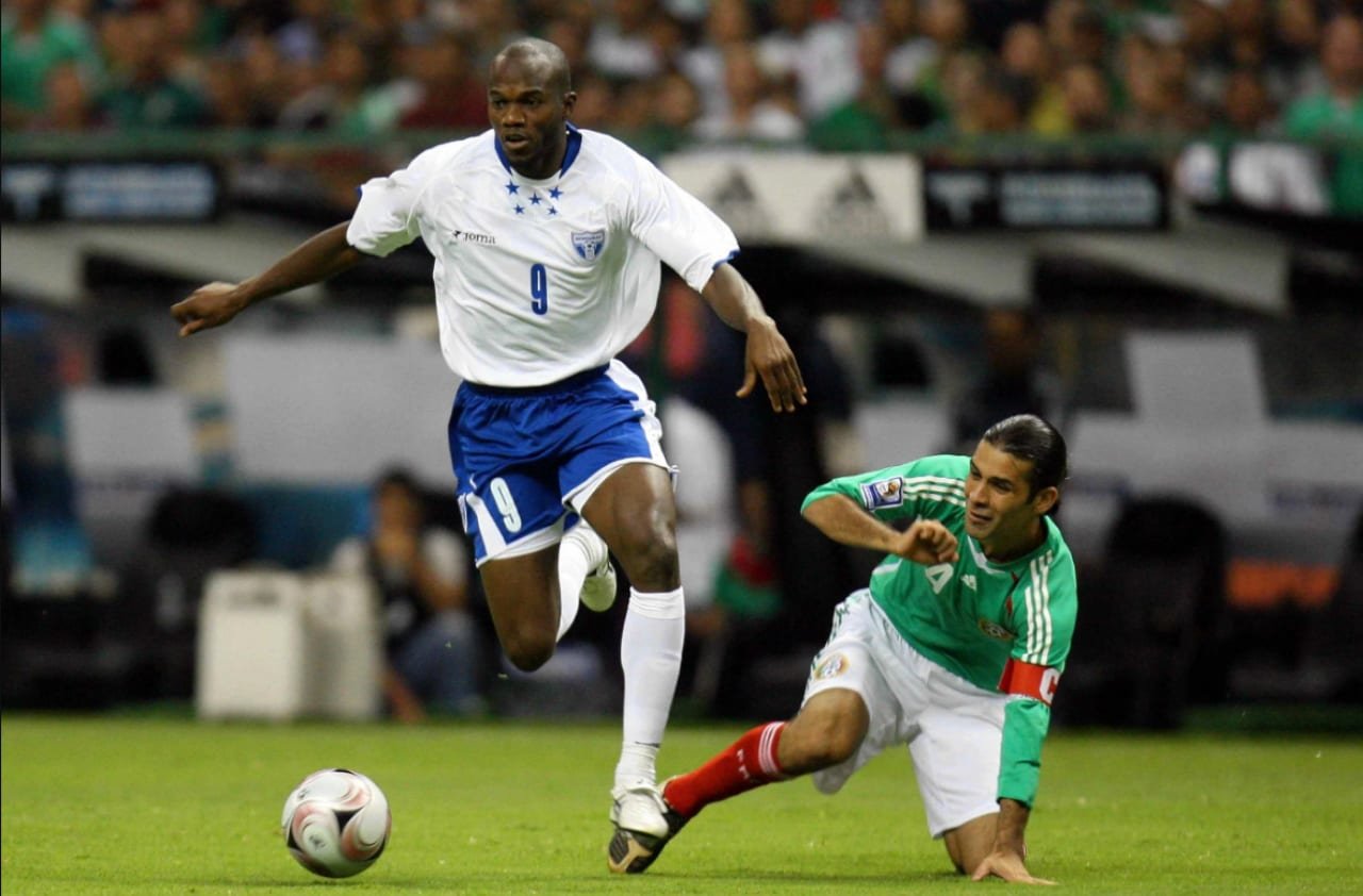 David Suazo revela su 11 histórico de la Selección Nacional de Honduras