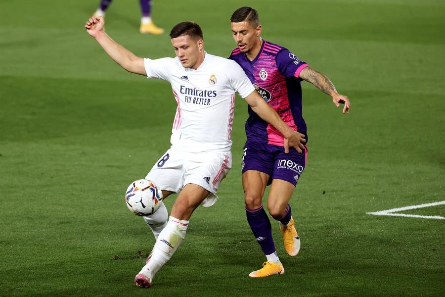 Real Madrid consigue su segundo triunfo ganando por la mínima ante Real Valladolid