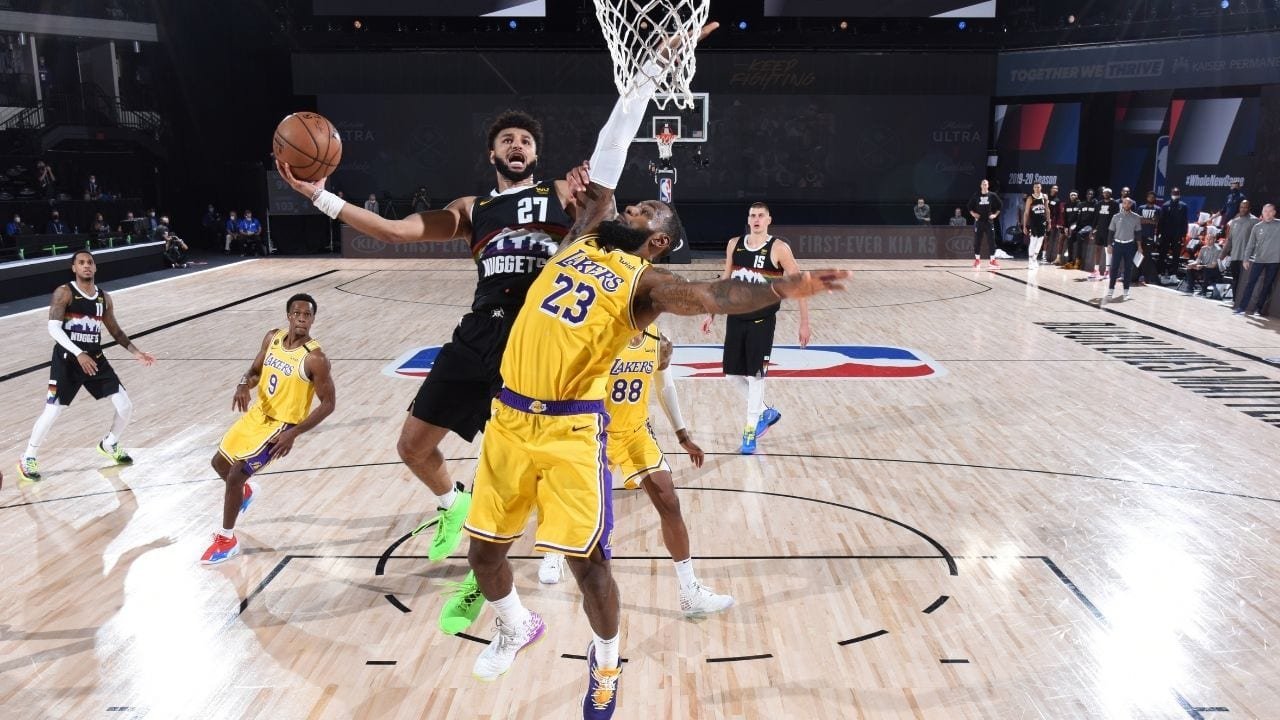 Lakers ganan a Nuggets y se ponen a un triunfo de las finales de la NBA