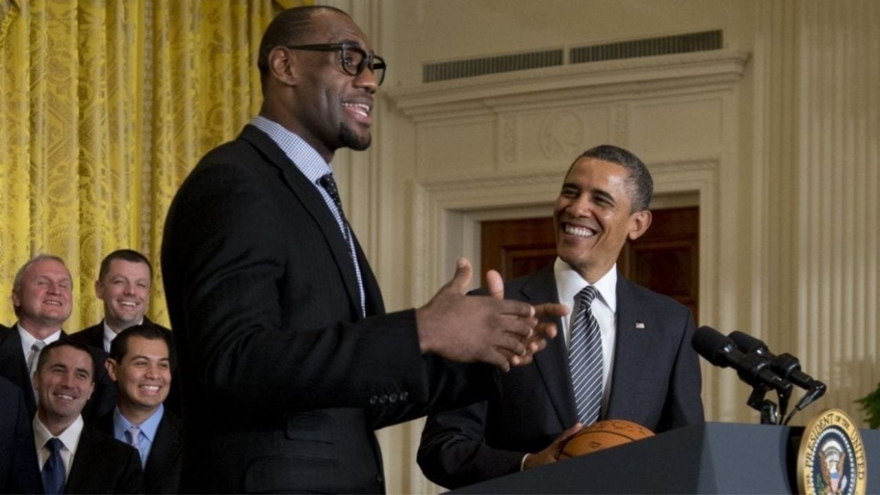 Obama felicita a LeBron James por su cuarto título de NBA y lo llena de elogios