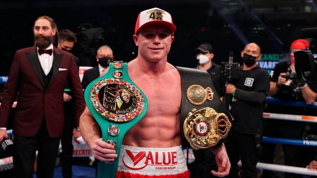 El Canelo Álvarez anuncia que irá por todos los cinturones de peso supermediano