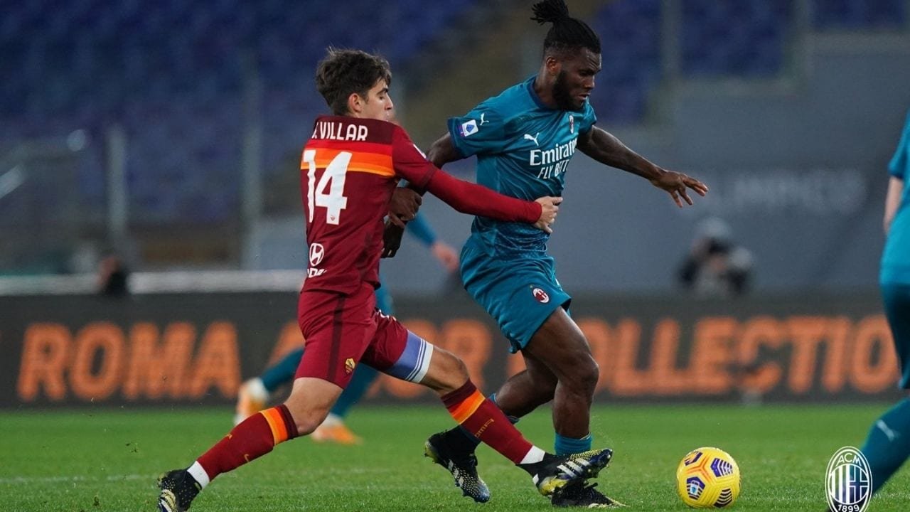AC Milan triunfó en la capital italiana y no le despega la mirada al Inter