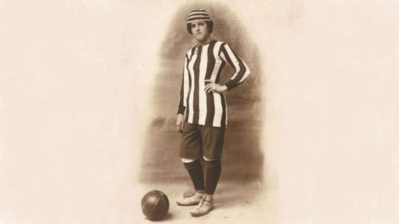 Anita Carmota, la futbolista que se vistió de hombre para poder jugar