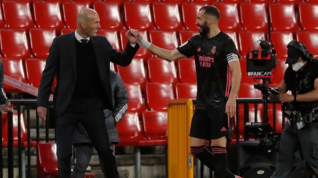 Zinedine Zidane confía en los suyos y asegura que 'todavía hay Liga'