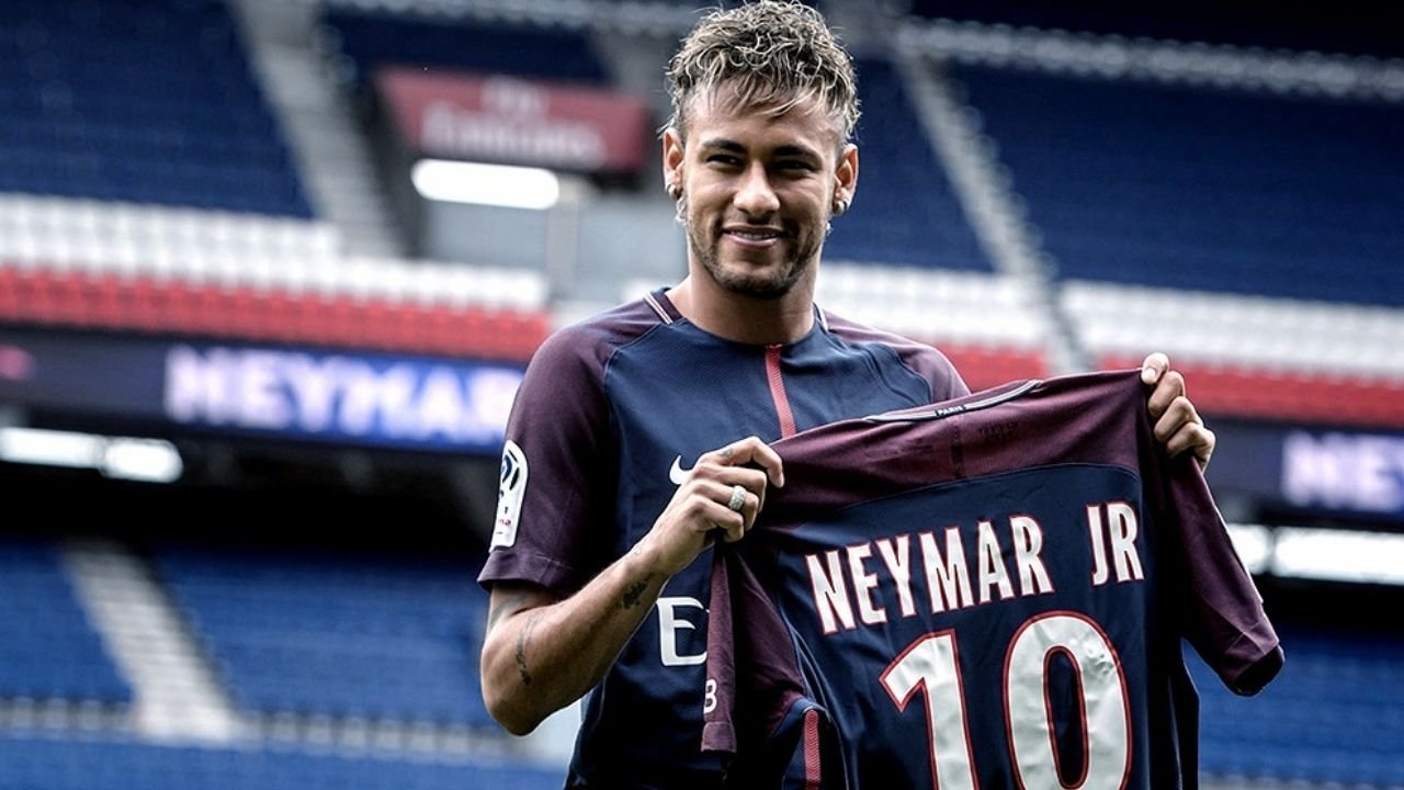 El fichaje de Neymar procedente del Barça costó casi 500 millones de euros al PSG