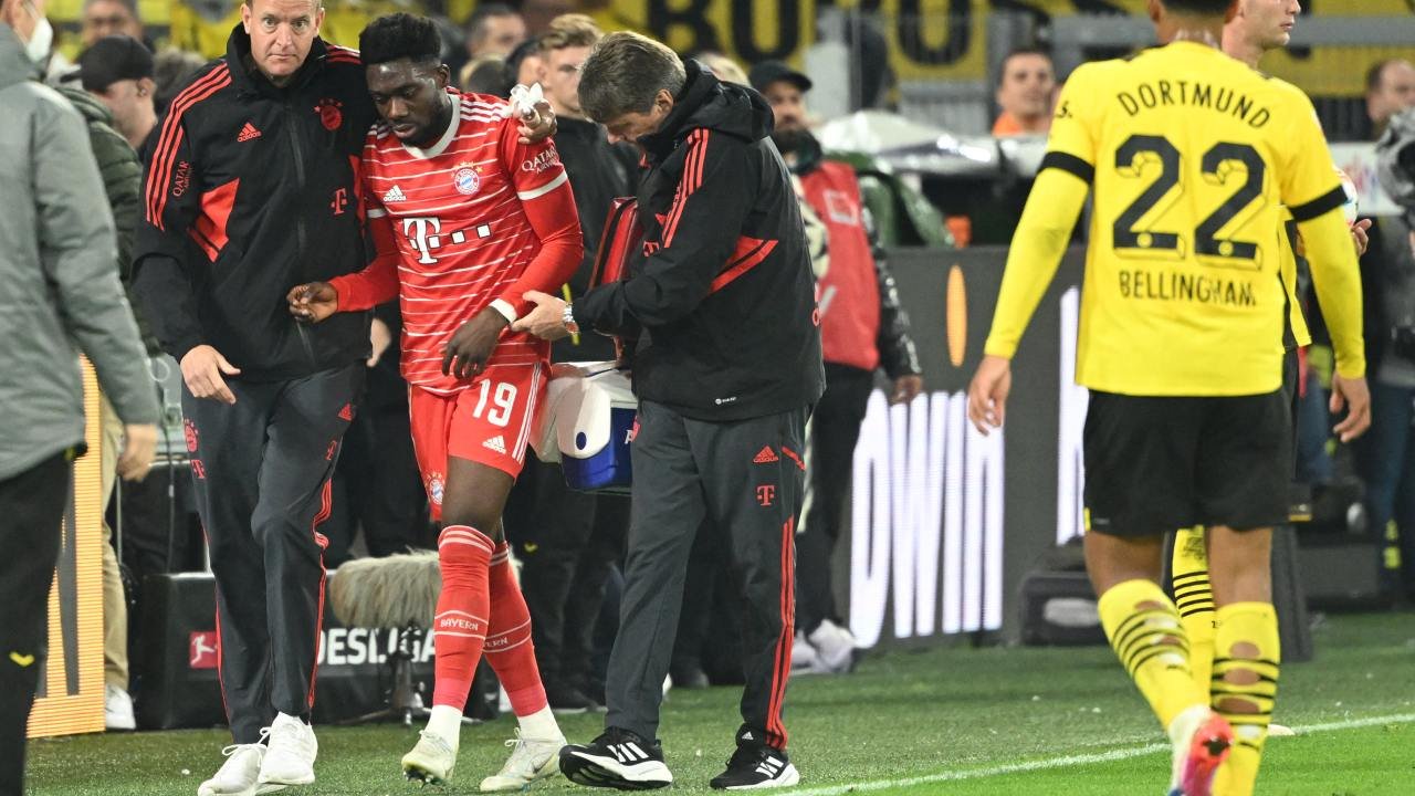 Alphonso Davies es hospitalizado de emergencia a seis semanas del Mundial de Catar 2022