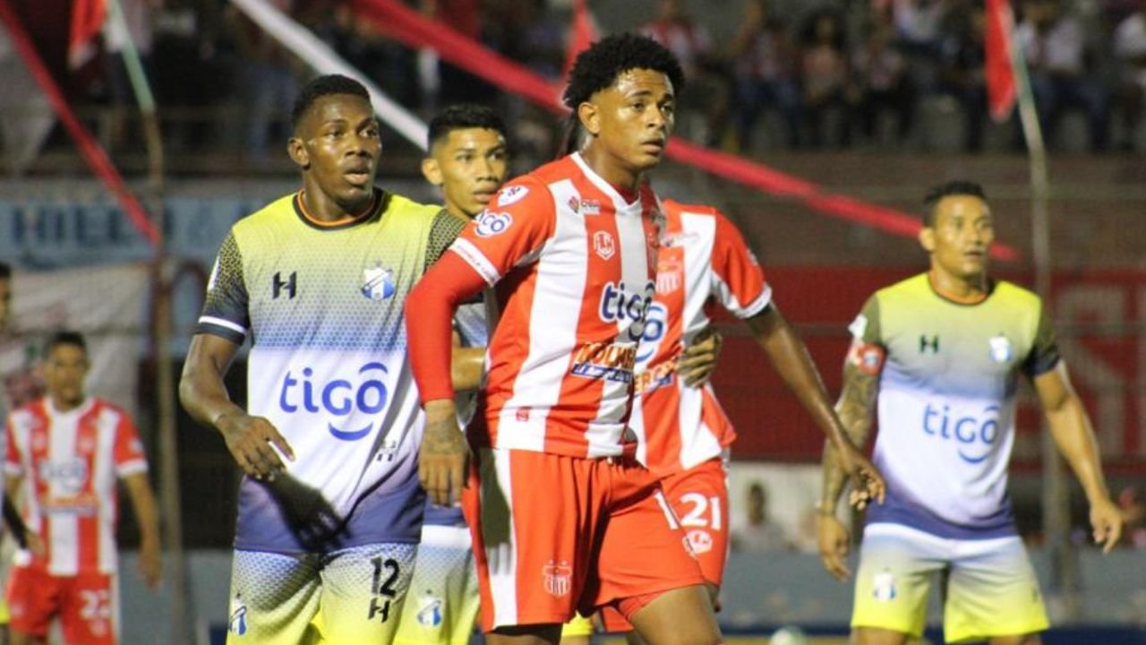 Triunfo de oro del Honduras Progreso ante el Vida en el inicio del torneo Clausura