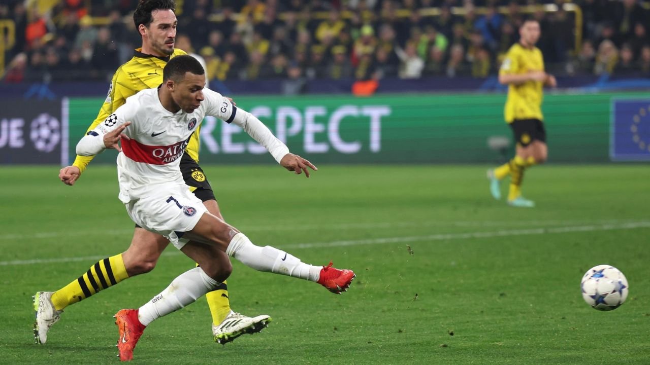 Un empate con sufrimiento en Dortmund mete al PSG en octavos de final