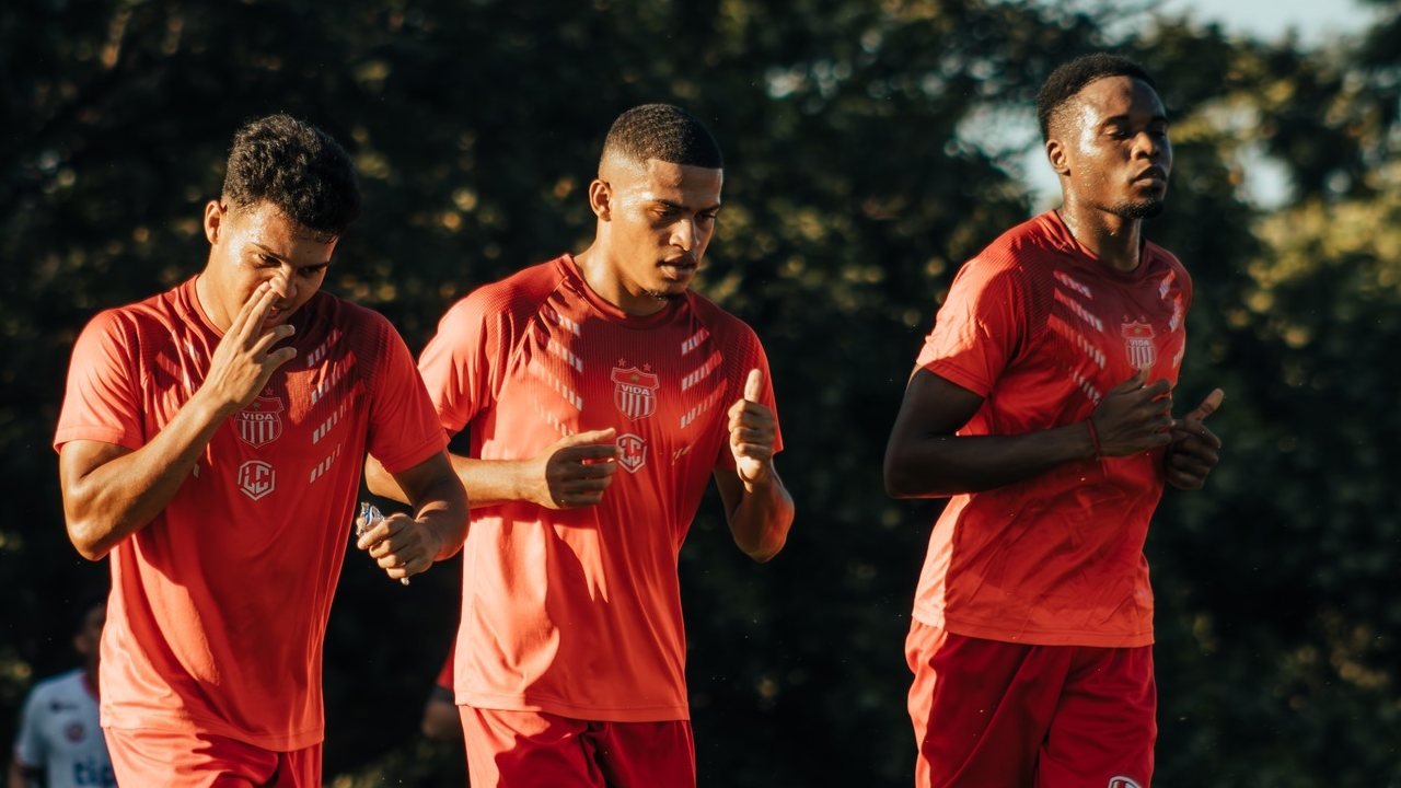 Vida solventa crisis financiera y solicita desbloqueo a FIFA para inscribir a dos jugadores del Olimpia