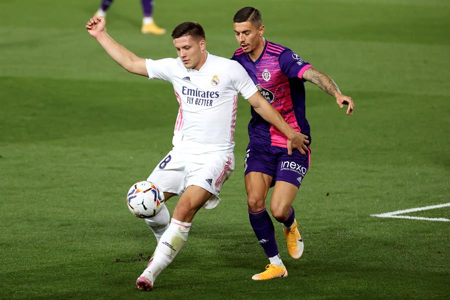 Real Madrid consigue su segundo triunfo ganando por la mínima ante Real Valladolid