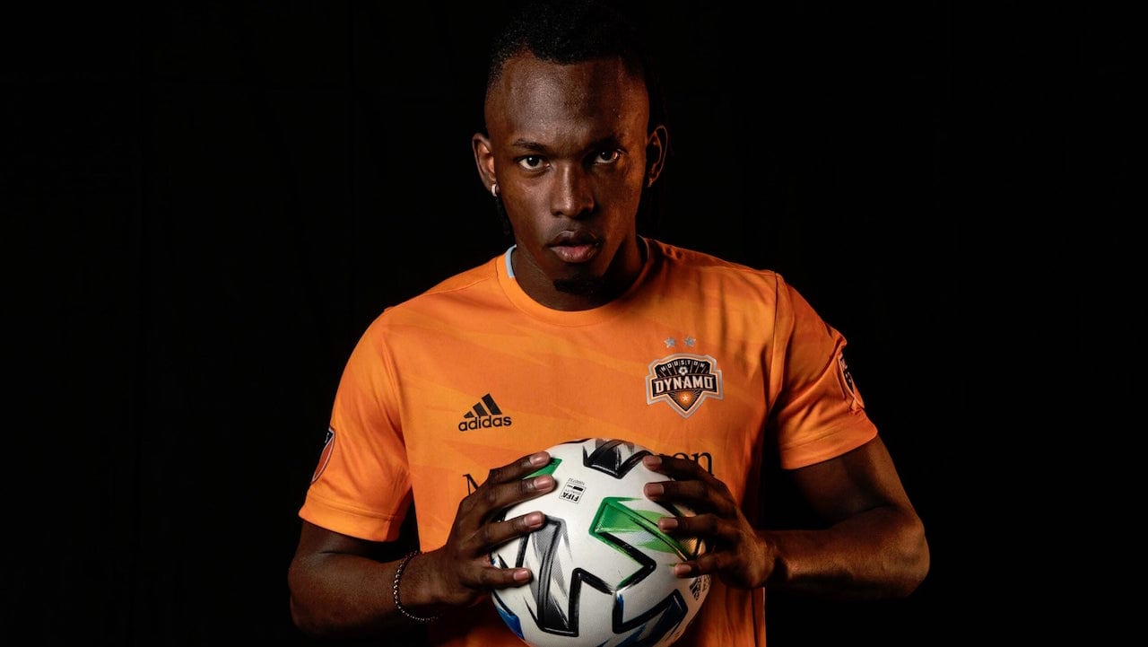 Alberth Elis ya conoce el número que portará en su espalda con el Boavista