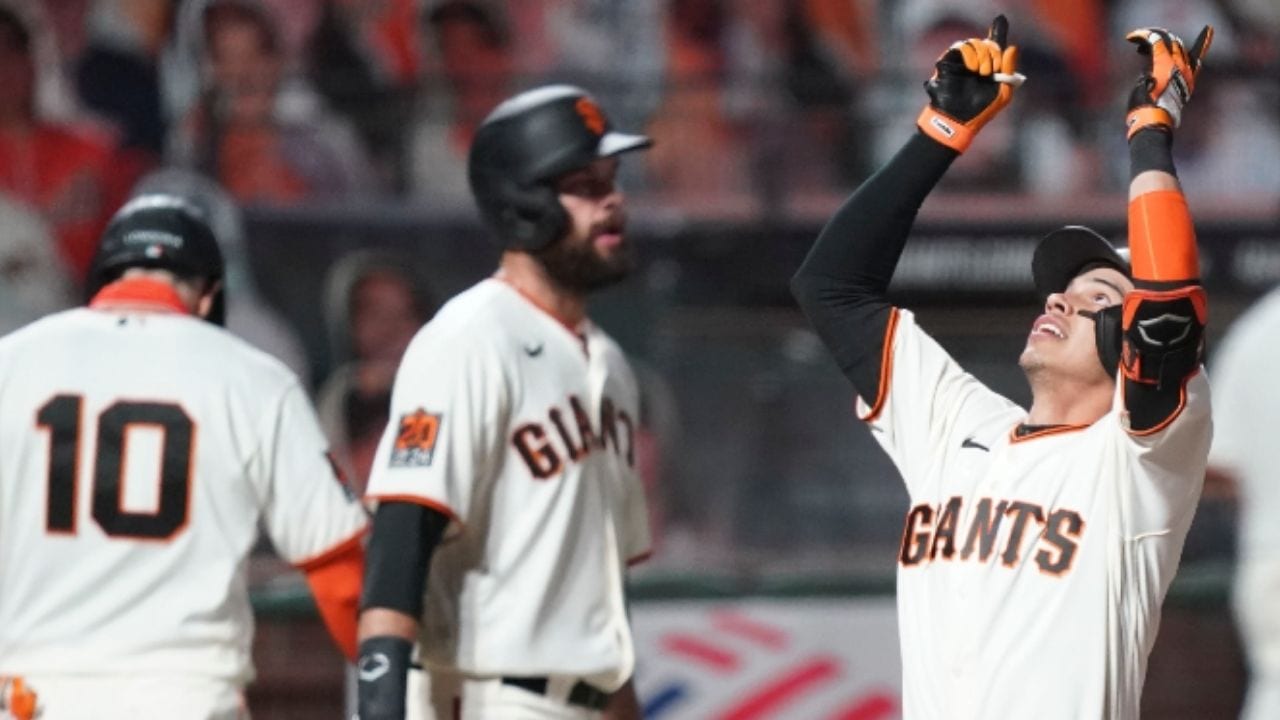 La increíble estadística que sumó Mauricio Dubón con su tercer jonrón de la temporada