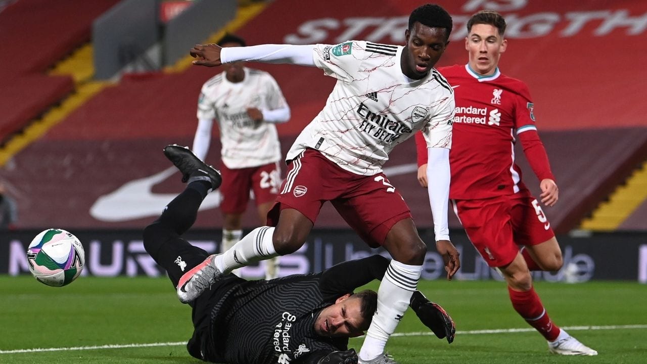 Arsenal se impone al Liverpool en penales y avanza a los cuartos de final de la Carabao Cup