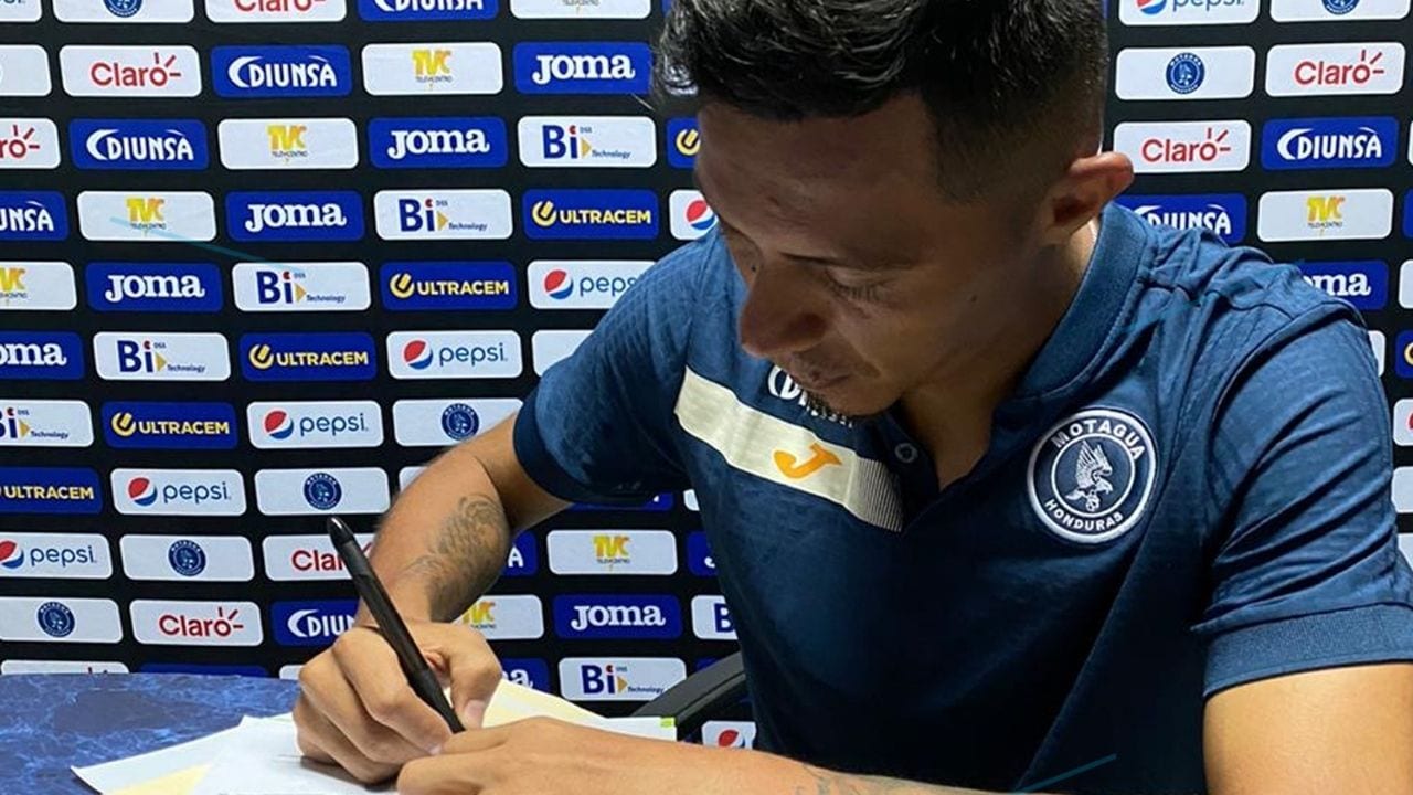 Motagua le da la bienvenida al jugador Bayron Méndez