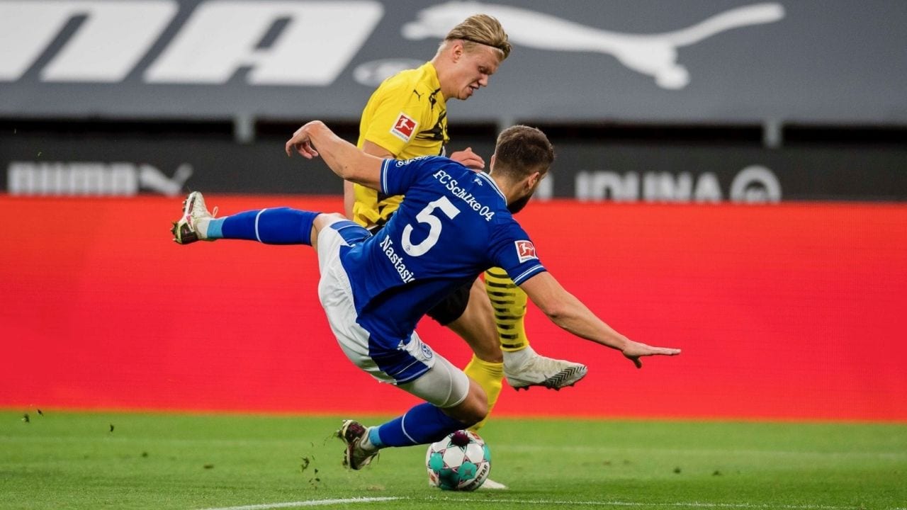 Borussia Dortmund se impuso al Schalke 04 con Haaland goleando de nuevo