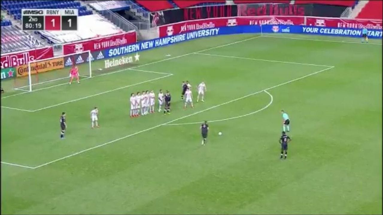 Higuaín se estrena en la MLS con golazo de tiro libre en triunfo del Inter de Miami