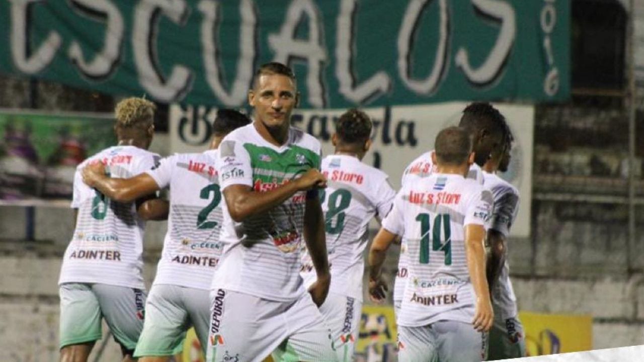 Platense remontó al Real de Minas y anuncia que peleará por su grupo