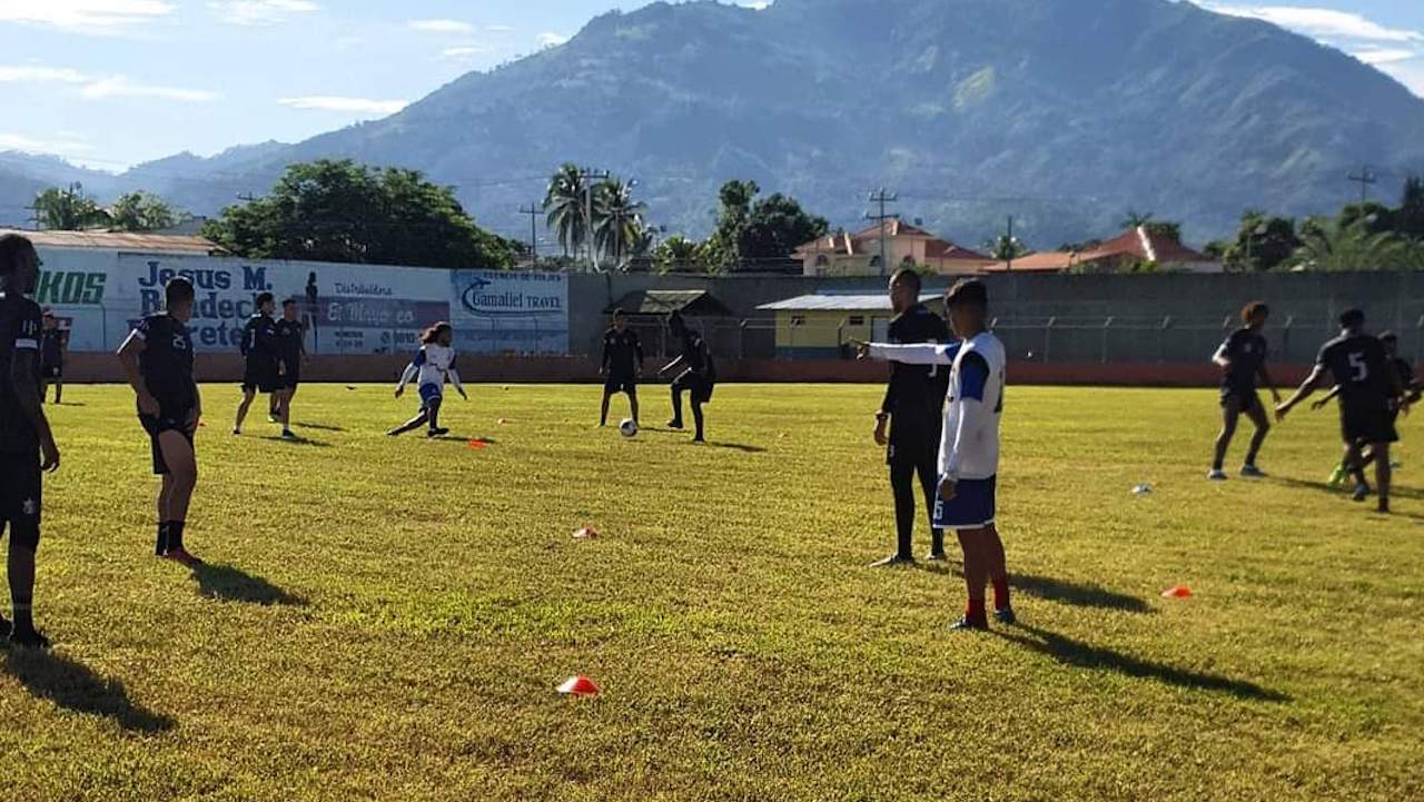 Mauro Reyes sobre el Honduras Progreso: ''el único objetivo es colocar la segunda estrella en el escudo del equipo'
