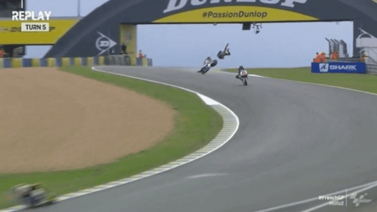 La tremenda caída de Luca Marini en el MotoGP ¡salió volando!