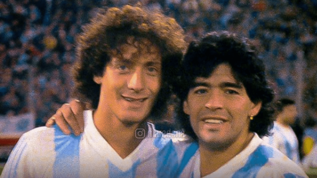 Pedro Troglio felicita a Diego Maradona por su cumpleaños y éste le responde