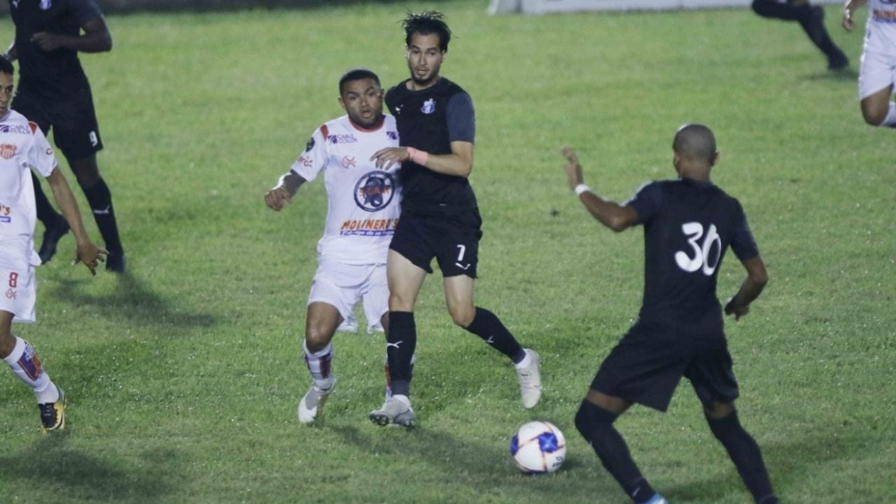 Primitivo Maradiaga: El empate es un resultado justo, vamos afianzando el equipo