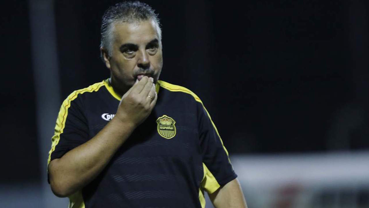 Aficionados piden salida de Ramiro Martínez tras dos derrotas consecutivas del Real España