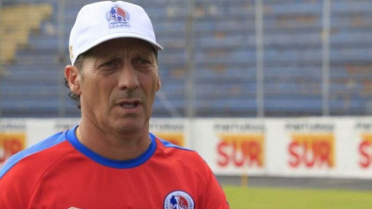 Pedro Troglio: Nosotros jugamos muy bien y no se por qué no lo reconocen