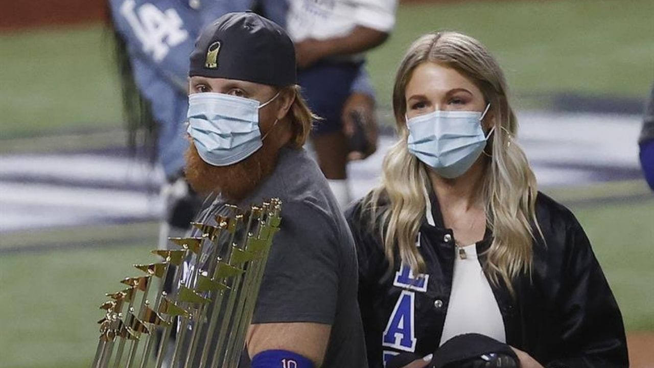 La MLB prepara investigación para Justin Turner por celebrar el campeonato estando con coronavirus