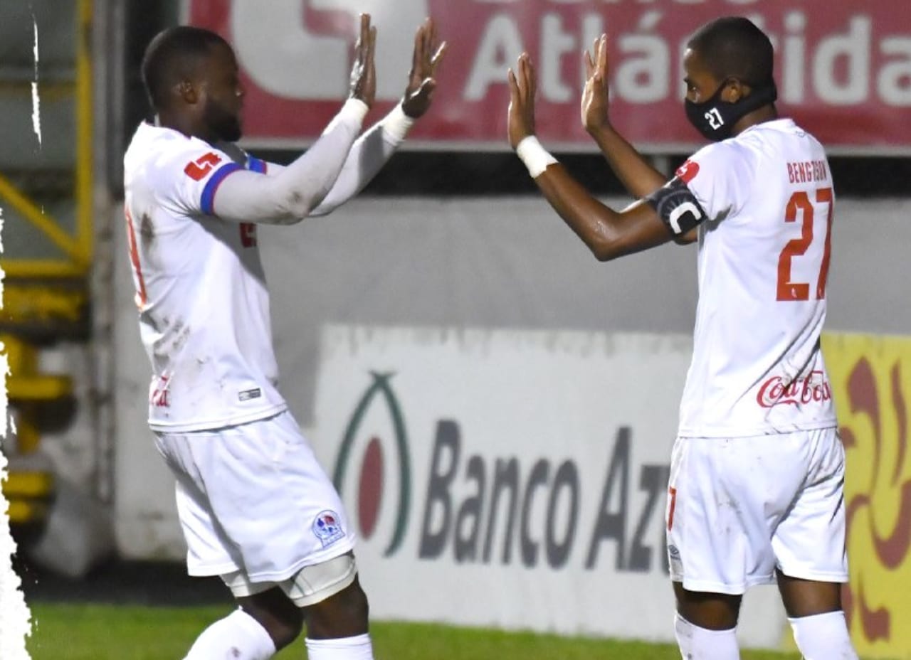 ¡Goleador enmascarado! Olimpia venció al Vida con gol de Jerry Bengtson