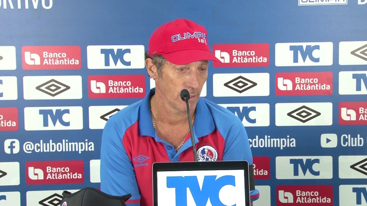 Pedro Troglio llora a su amigo Diego Armando Maradona