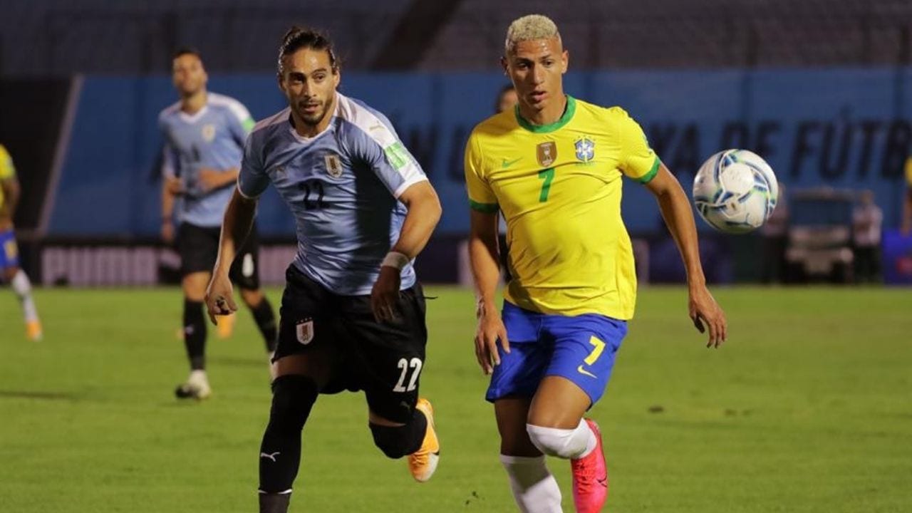 Brasil nubla a Uruguay en Montevideo y consigue su cuarta victoria en las eliminatorias