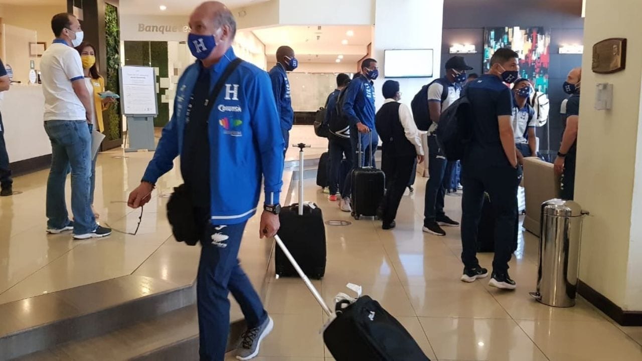 Selección de Honduras llegó a Guatemala sin dos de sus convocados