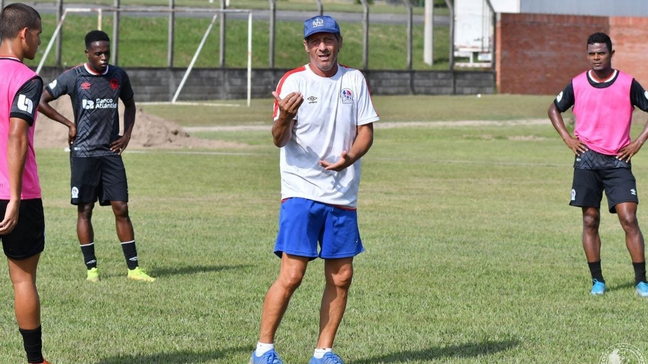 Pedro Troglio asegura que Olimpia no irá de paseo a Orlando y que competirán por el título