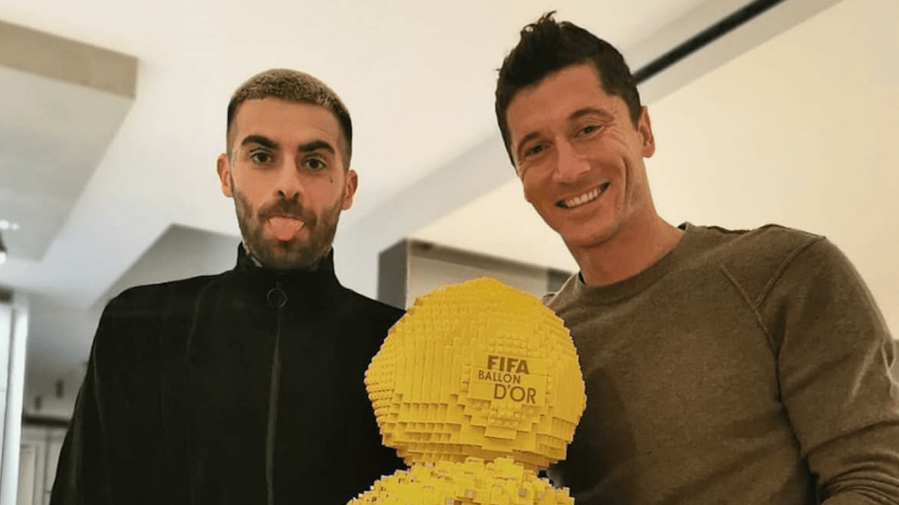 Robert 'Lewangolski' recibe el Balón de Oro por su fantástico 2020