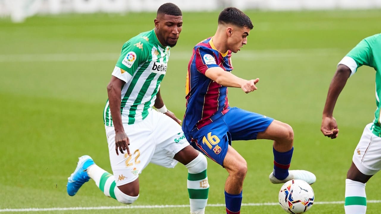 Barcelona golea al Betis en la Liga Española y acaba con su mala racha