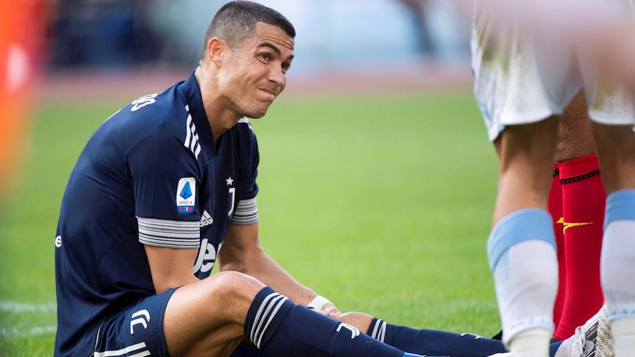 Cristiano Ronaldo se retiró del Lazio-Juventus con molestias en un tobillo