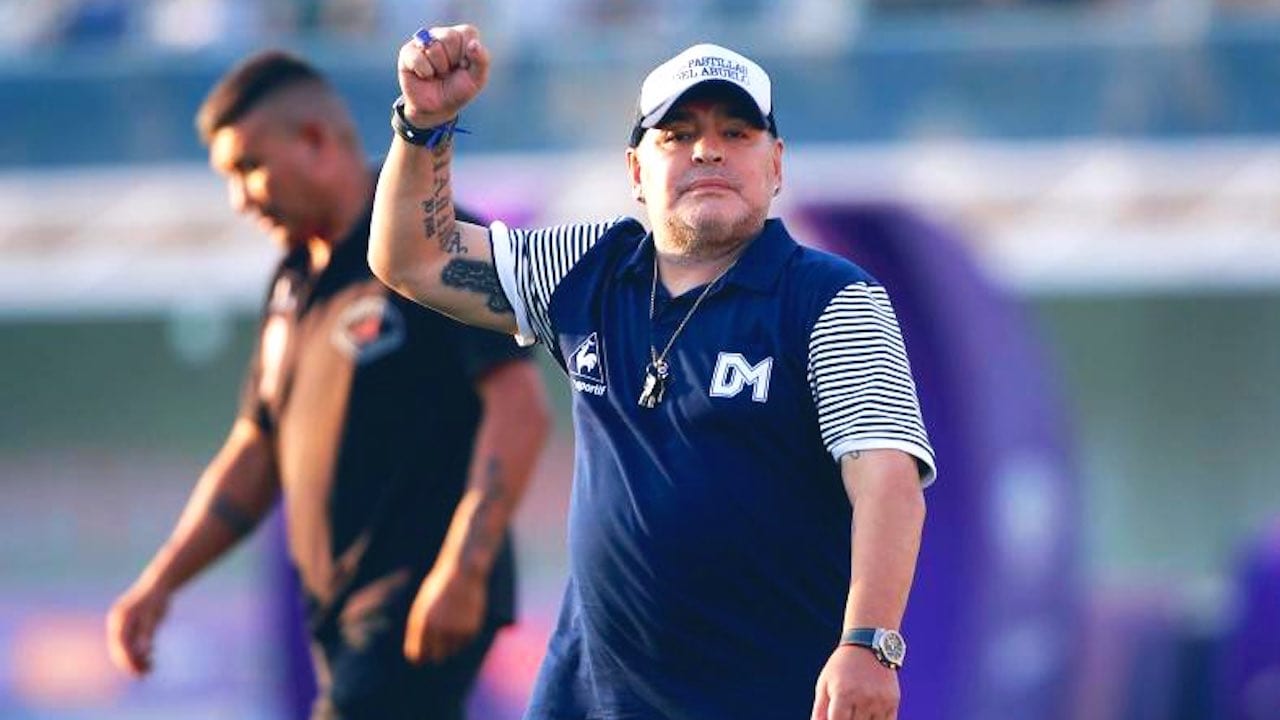 Diego Maradona tendrá que ser operado por un coágulo en el cerebro
