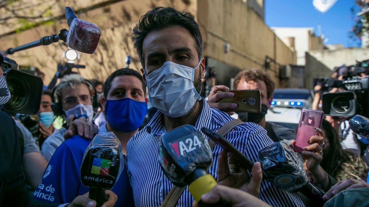Médico de Maradona dice que hizo 'lo mejor' que pudo y niega responsabilidad