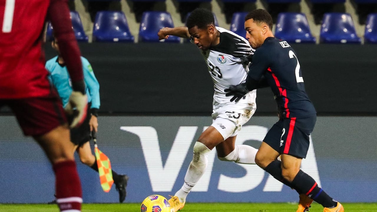 Una joven Estados Unidos humilla 6-2 a Panamá en partido amistoso