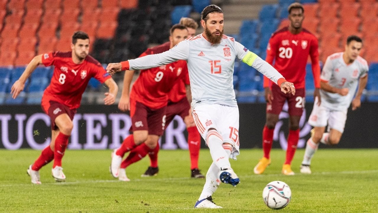 Sergio Ramos falla dos penales, Suiza complica a España y se juega la vida contra Alemania
