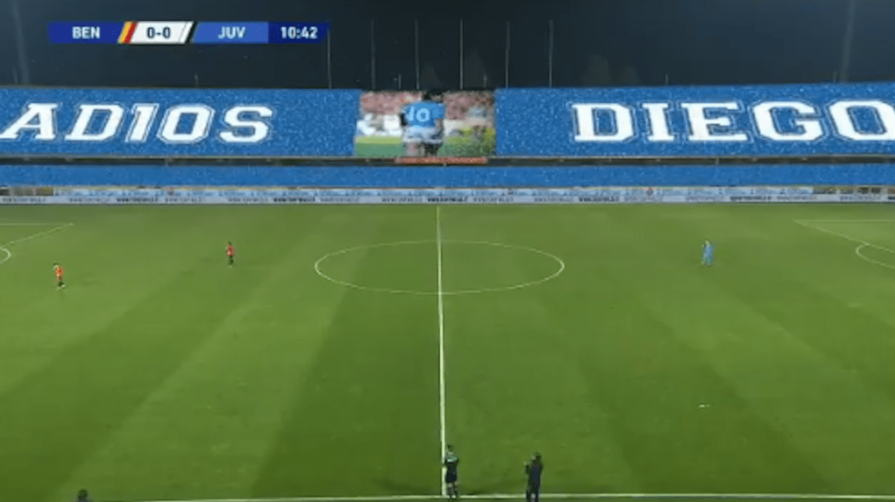 El Benevento-Juventus se para en el minuto 10 por Maradona