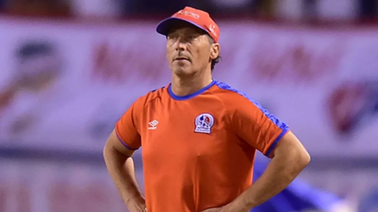 Pedro Troglio aclara los rumores que lo vinculan con la selección de Chile