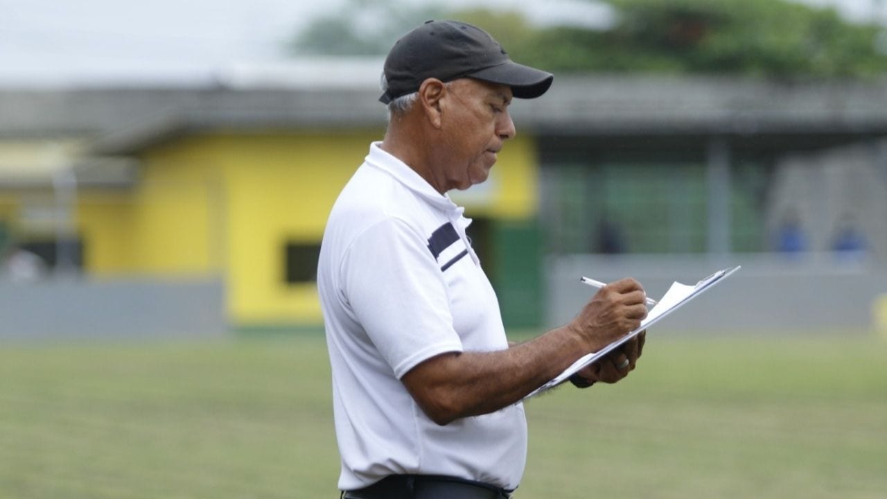 Técnico interino del Honduras: En pocas palabras el Motagua fue superior, se hizo el esfuerzo, lo intentamos
