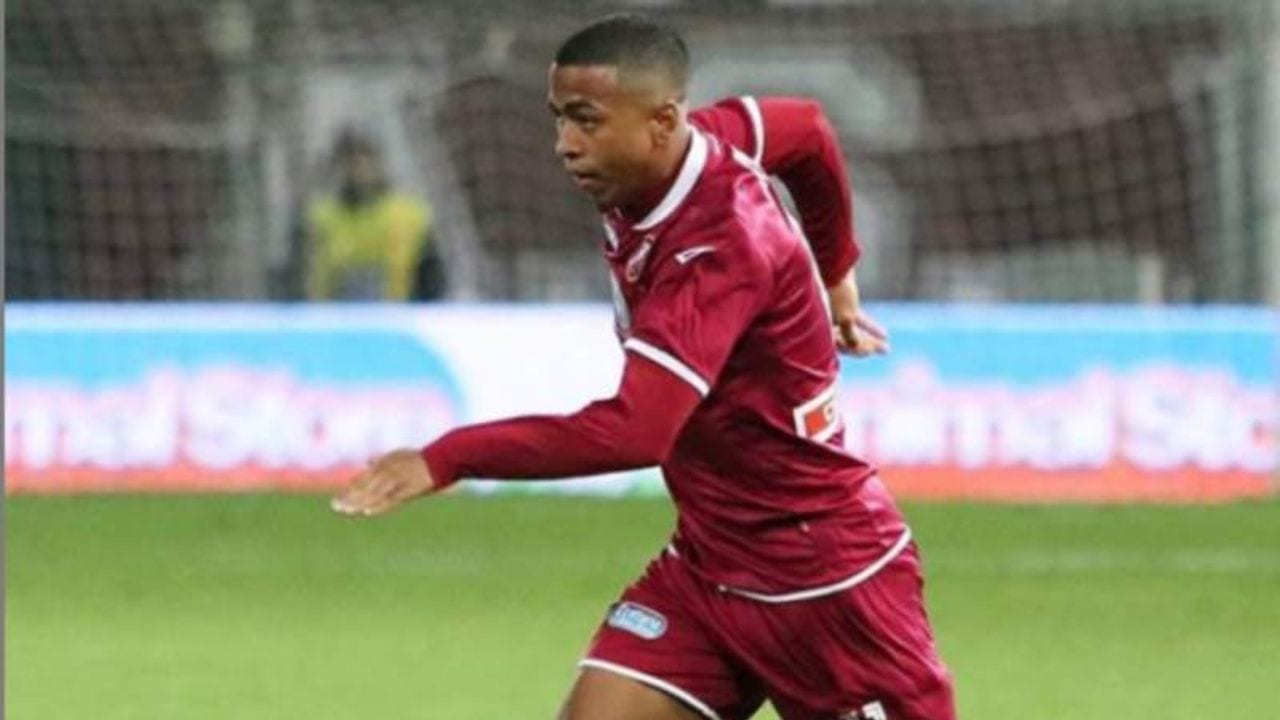 Rigo Rivas fue titular en derrota del Reggina ante el Empoli
