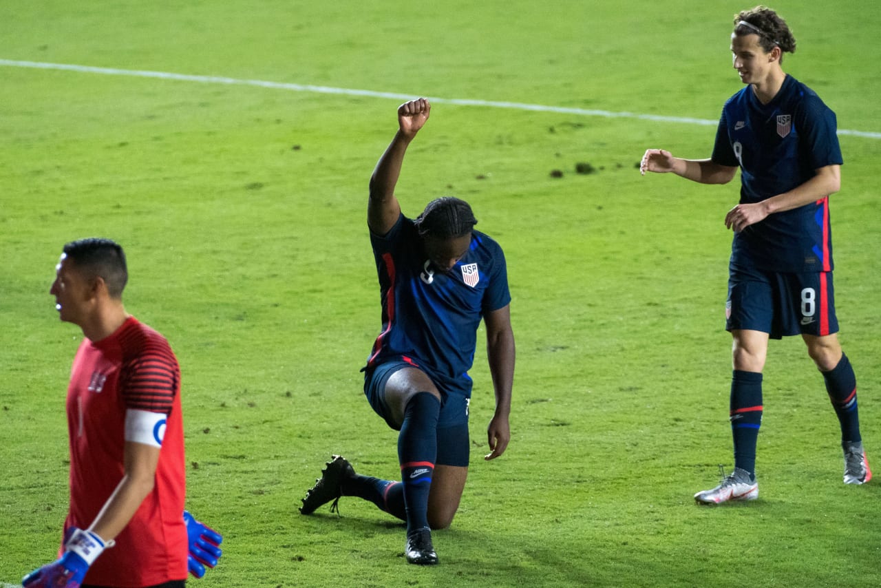 Con un equipo Sub-20, Estados Unidos humilla a El Salvador en amistoso internacional