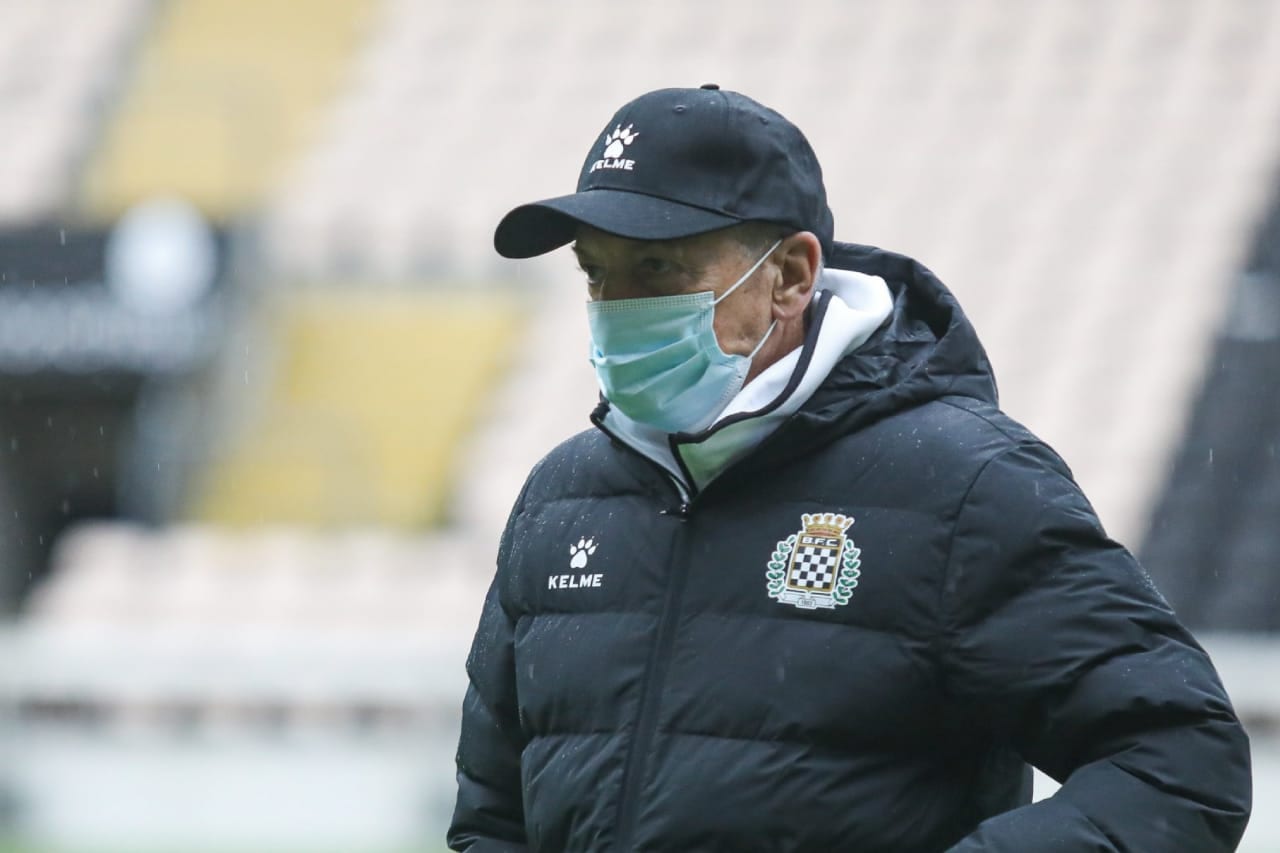 Alberth Elis y Jorge Benguché tienen nuevo director técnico