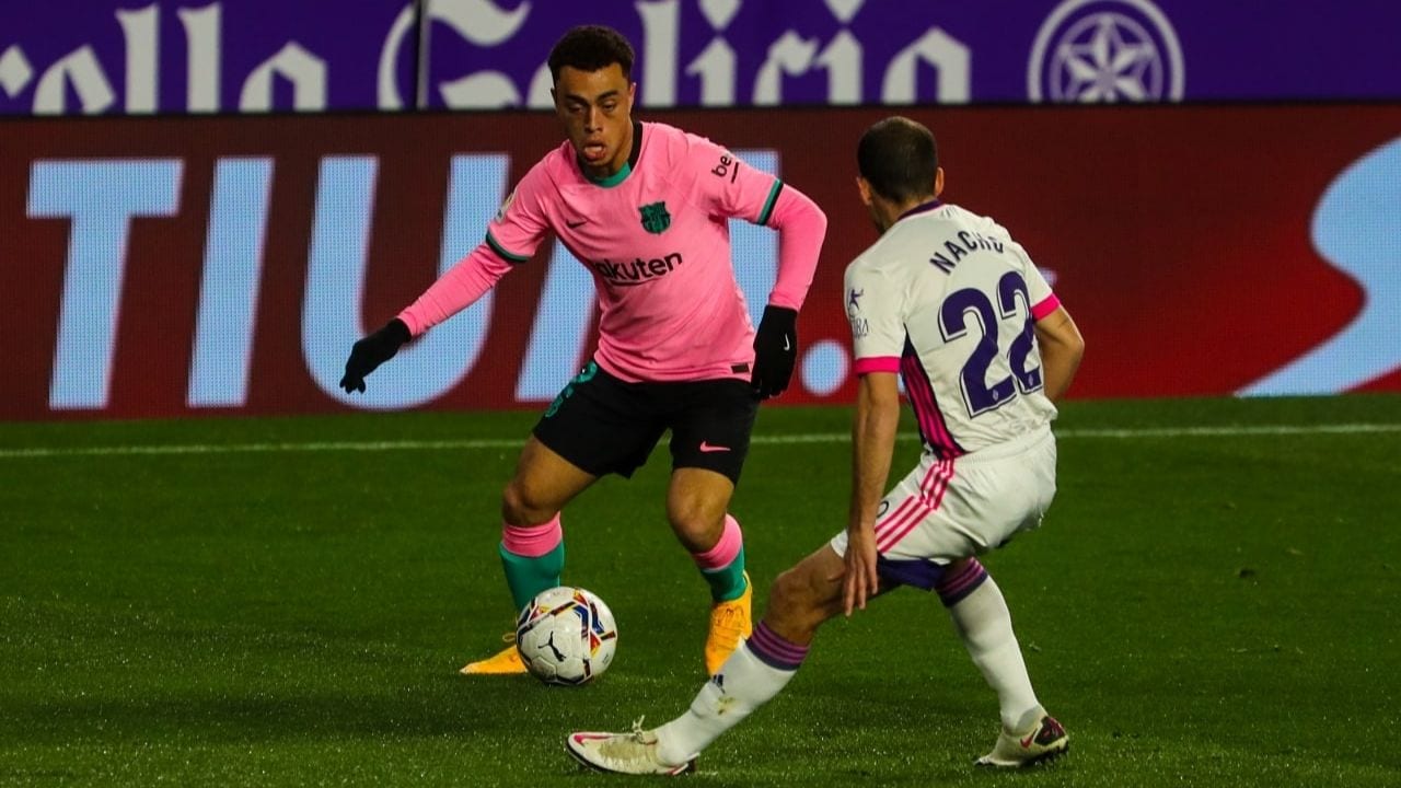 Barcelona goleó al Real Valladolid en un día histórico para Messi
