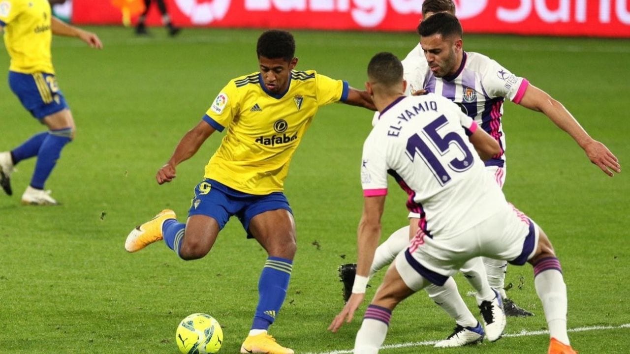 Cádiz empató ante el Real Valladolid y suma su cuarto partido sin conocer la victoria