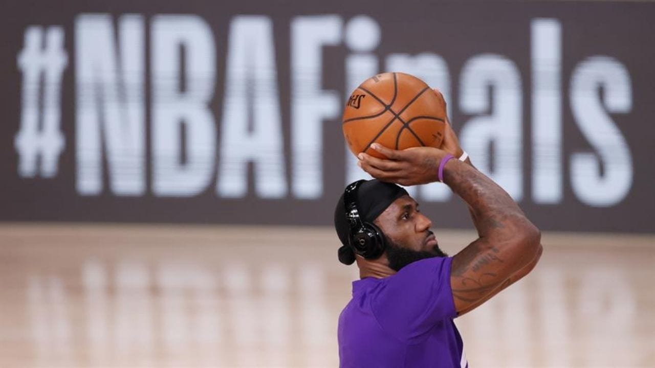 LeBron James renovó con los Lakers y ganará cerca de 90 millones de dólares en dos temporadas