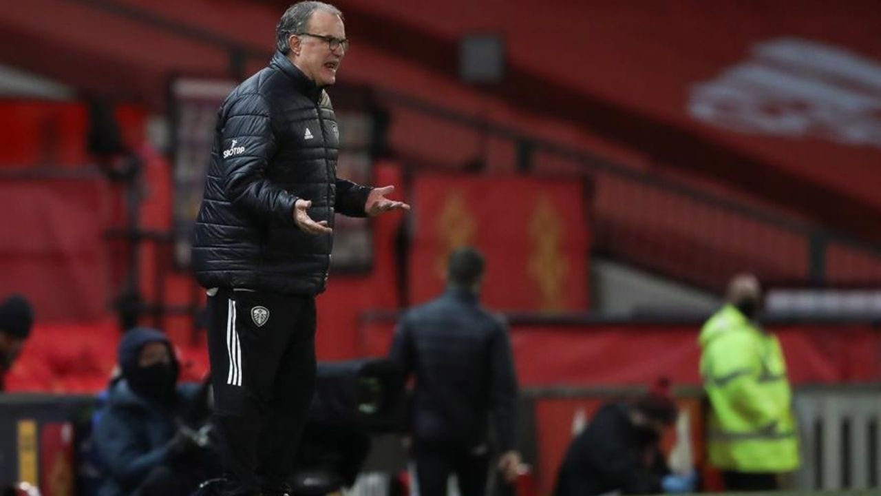 Bielsa acusa a la prensa de intentar desestabilizar a su equipo